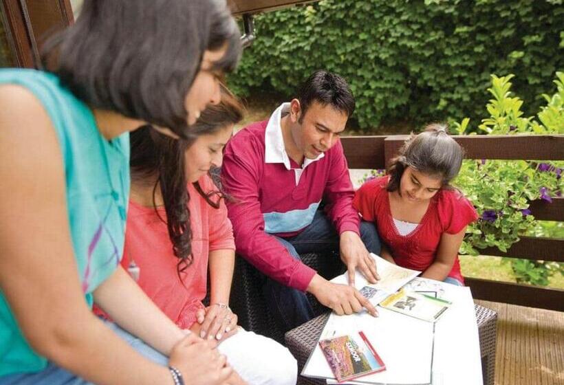 منتجع Exmoor Gate Lodges