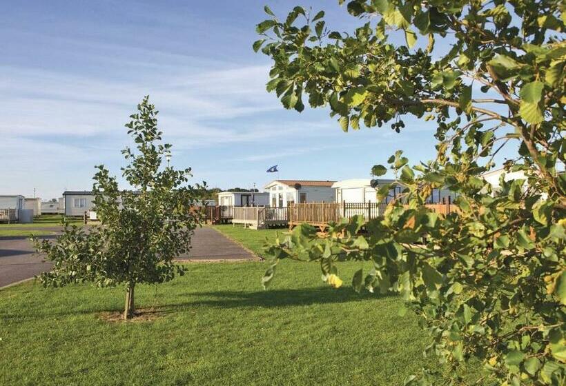 Курорт The Chase Holiday Park