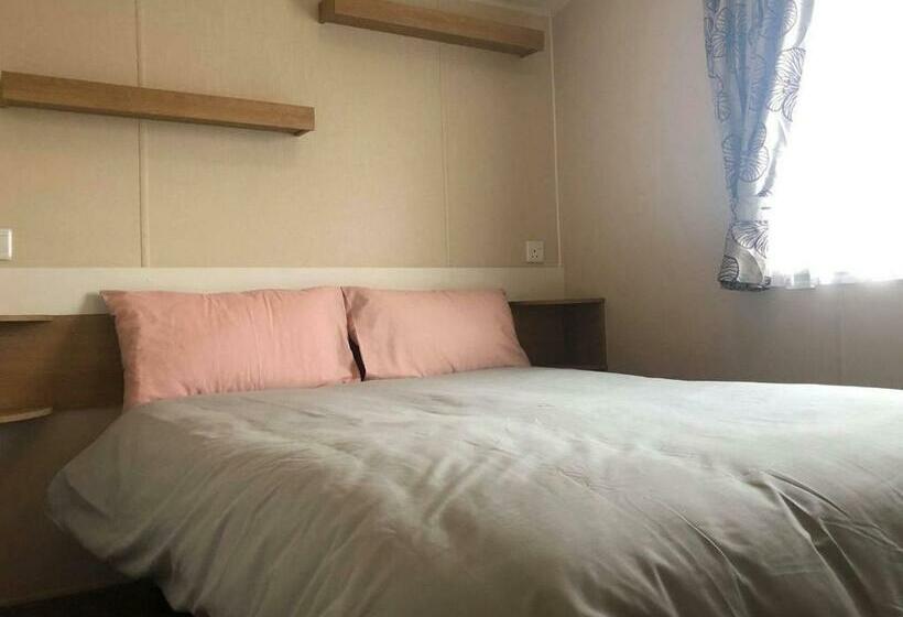 Курорт The Chase Holiday Park