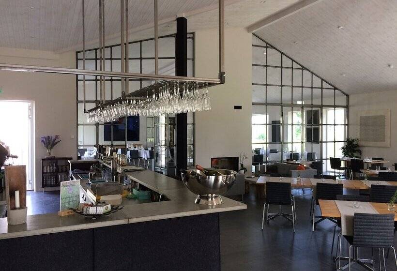 Strandakar Hotell & Restaurang