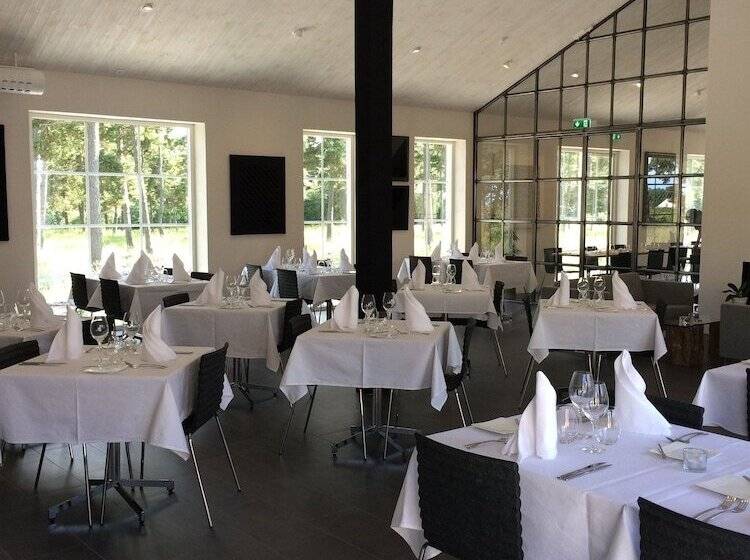 Strandakar Hotell & Restaurang