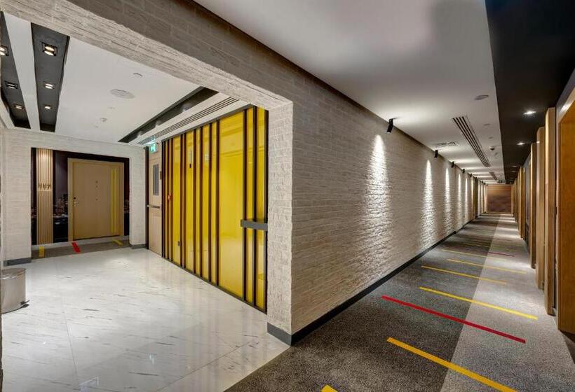 هتل Urban Al Khoory