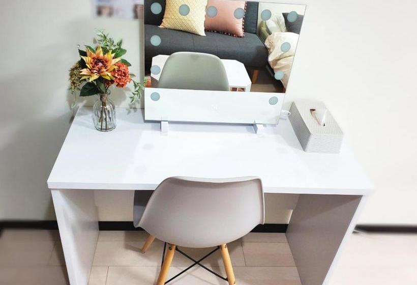 Femalefriendly Rooms At Crane Peace Tower