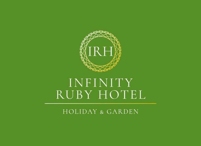 호텔 Infinity Ruby