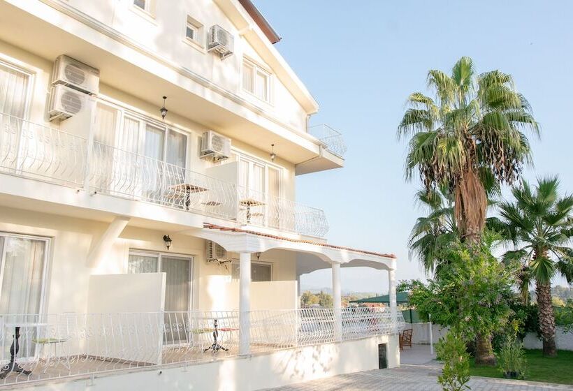 호텔 Infinity Ruby