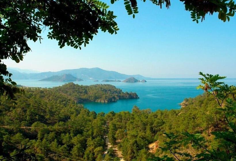 호텔 Infinity Ruby