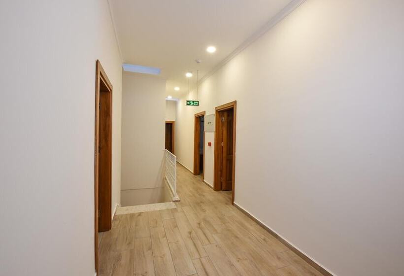 호텔 Infinity Ruby