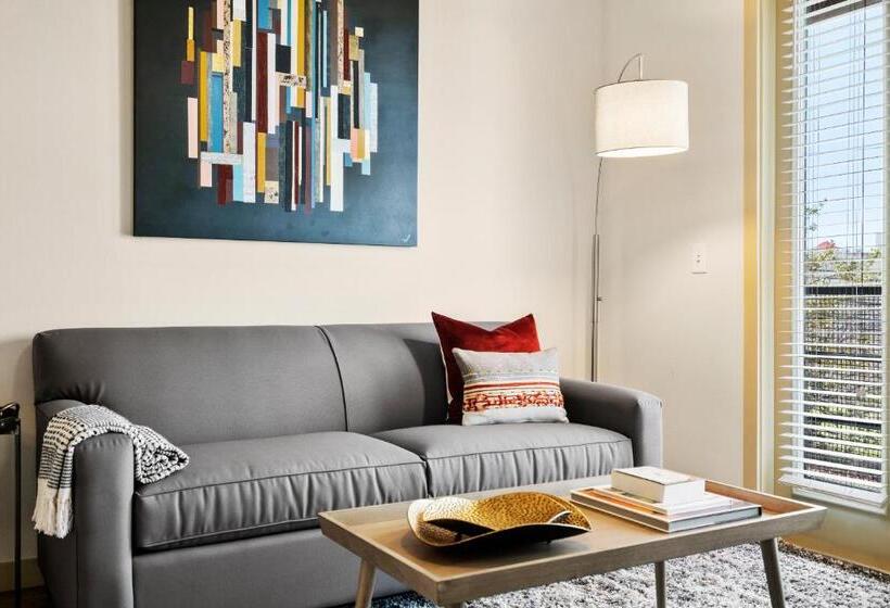 Kasa Love Fieldmedical District Dallas