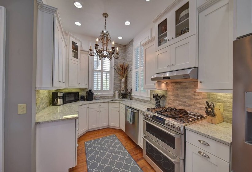 18 Coast Cottage Lane By Hodnett Cooper