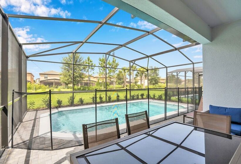 5bed 4.5ba Villa Games Pool