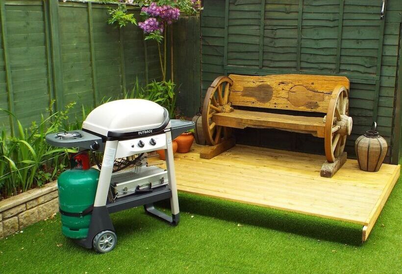 Relaxing Studio   Sauna   Luxe Bed   Pet Friendly