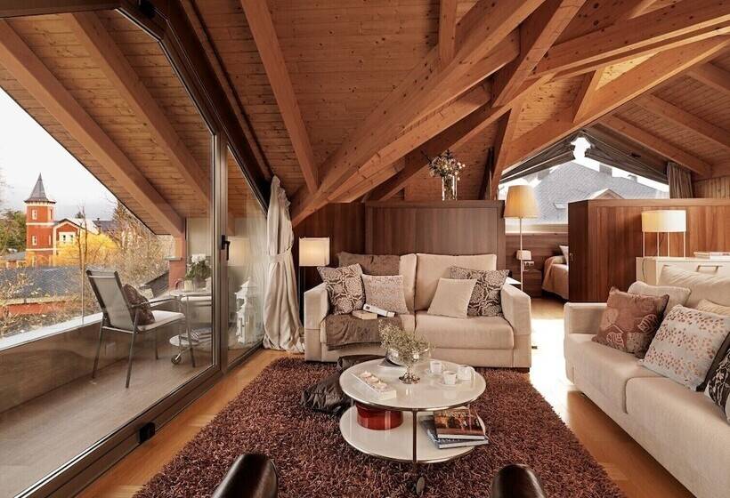 Apartamentos La Torreta Del Llac