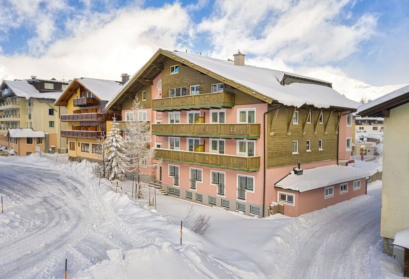 Apartments  Garni Alpenrose