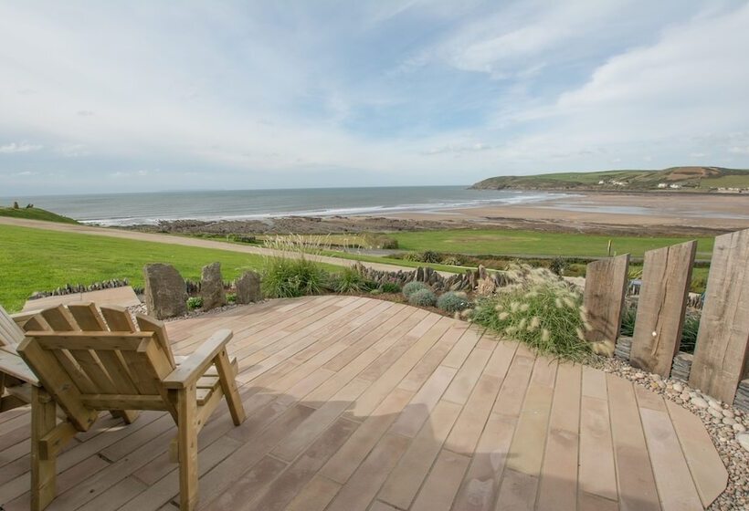 Beach Breeze Croyde 2 Bed, Sleeps 4 5, Sea Beach Views