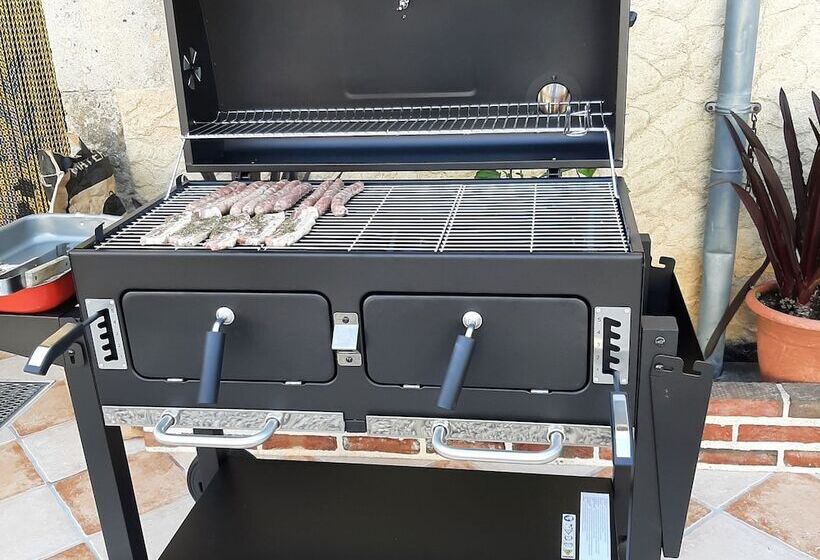 ベッドアンドブレックファースト Maison Cerviña