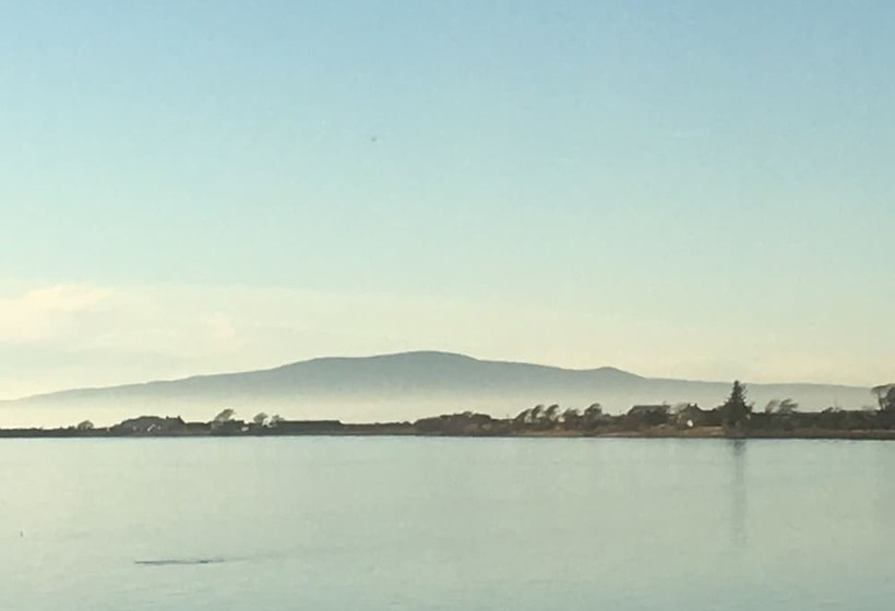 민박 The Waterside Rooms