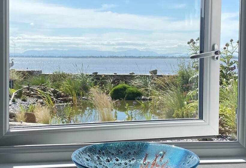 민박 The Waterside Rooms