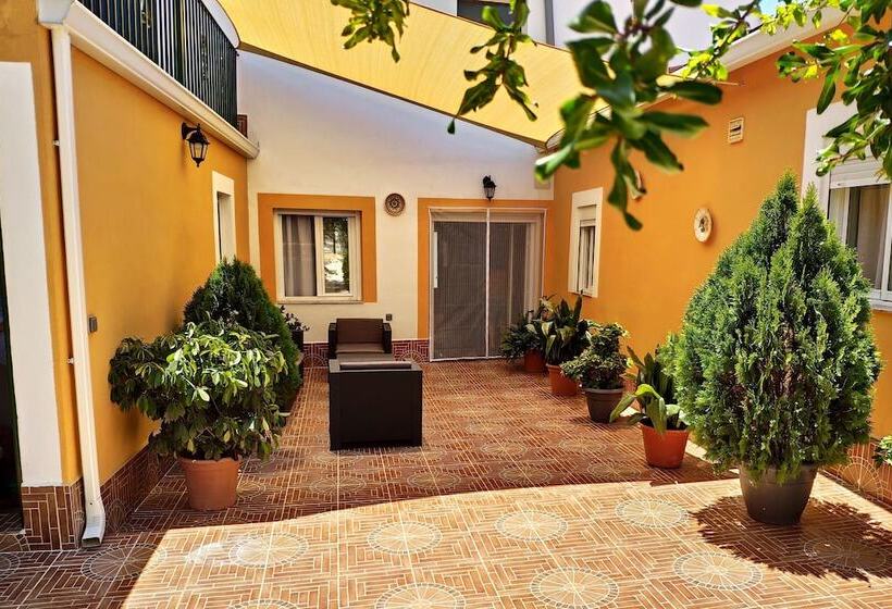 Casa Rural Los Mayorales