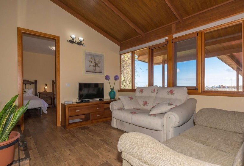 Casa Vacacional En El Centro De Moya