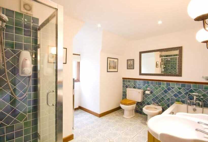 Cottage At Friston Down