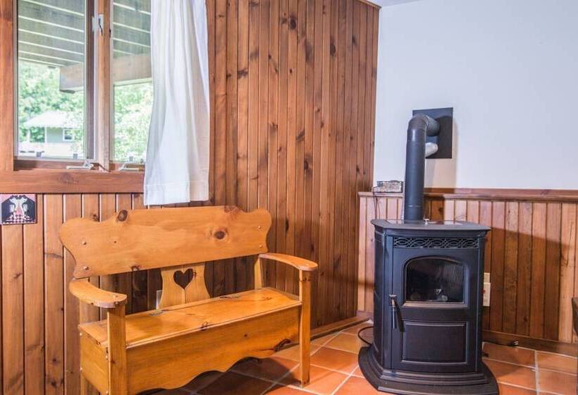 Cottage In The Woods