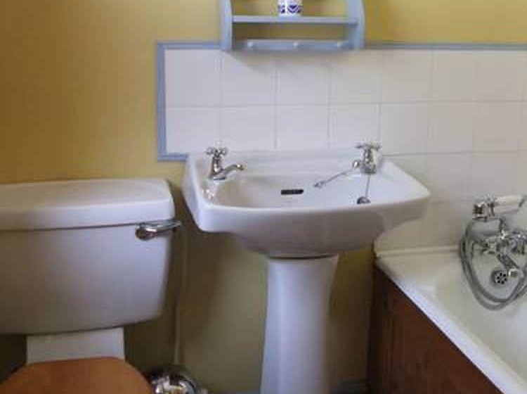 Cwm Irfon Lodge Cottages