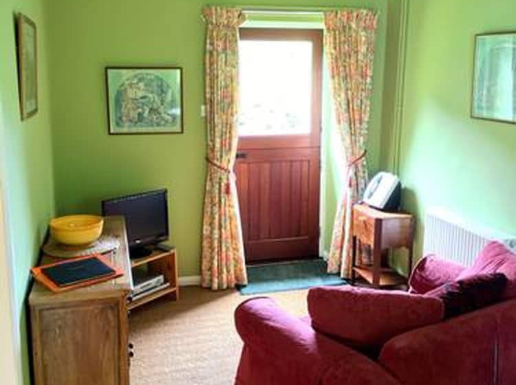 Cwm Irfon Lodge Cottages