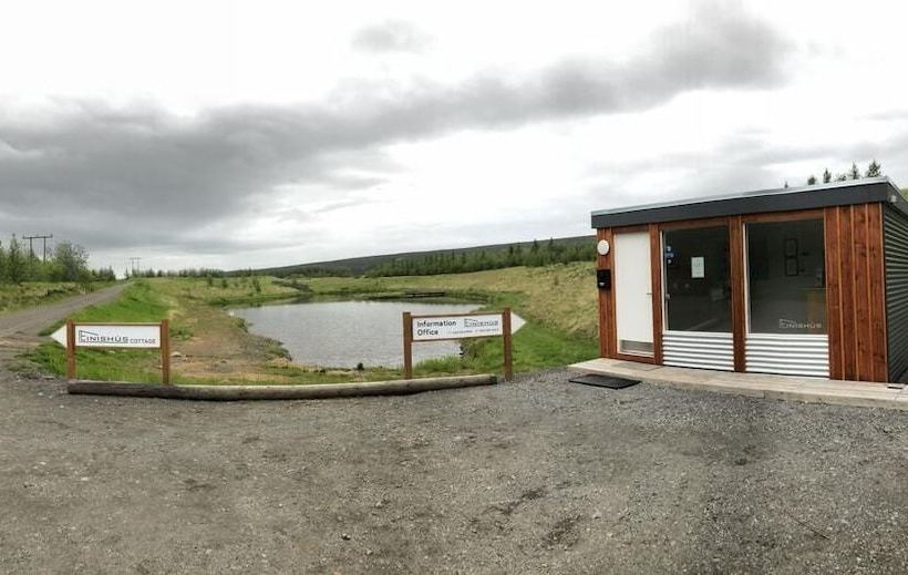 Einishus Cottages