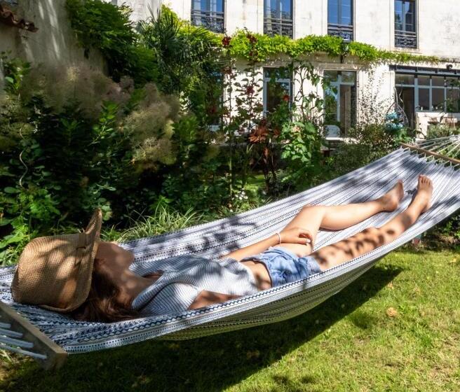 Escale Rochelaise B&b, Spa Bain Nordique Et Sauna Tonneau