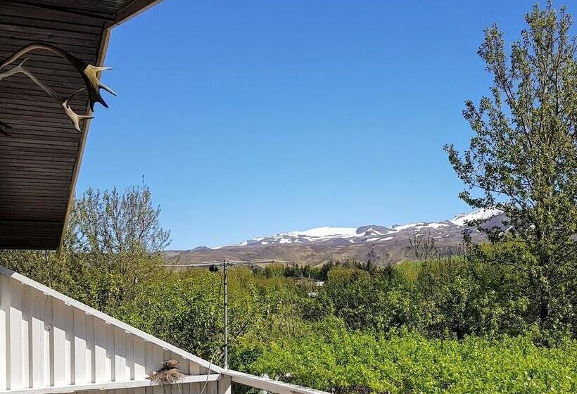 Eyja Mörk & Bubble Bedroom