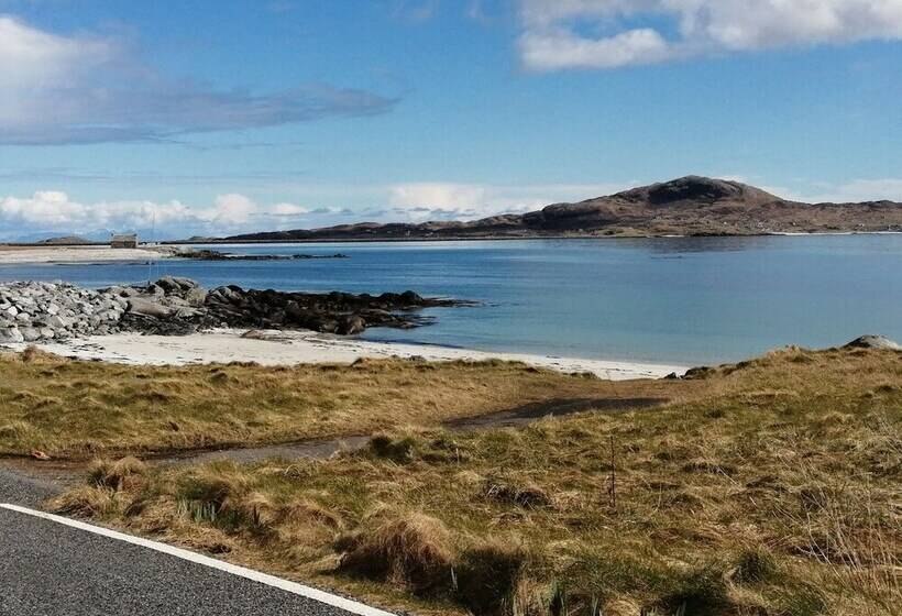 Glamping Pod For 2, Pod Beag Na Haun, Eriskay