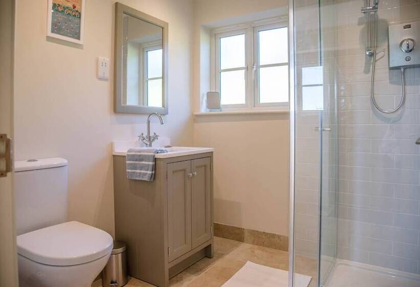 Hill Stables, Ufford