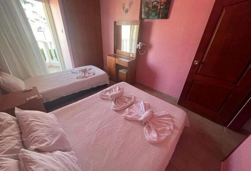 Holiday Apart 50 Meters To Beach, Sea View Apartments