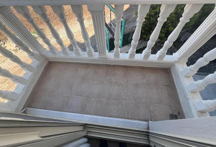 Holiday Apart 50 Meters To Beach, Sea View Apartments