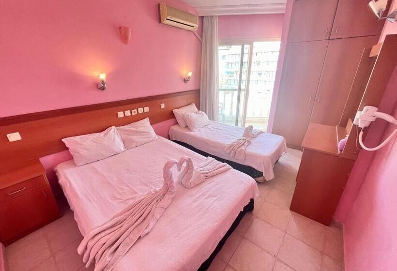 Holiday Apart 50 Meters To Beach, Sea View Apartments