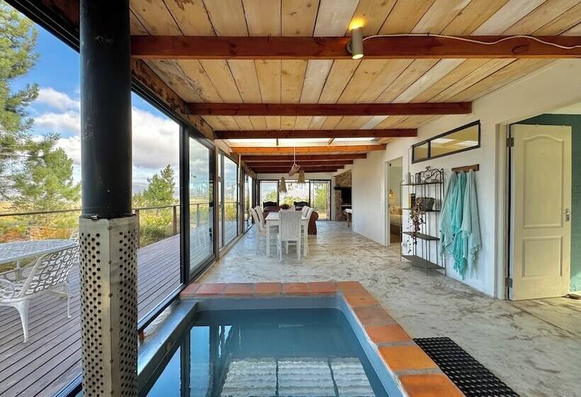 ホテル Avani Lodge Private Nature Reserve