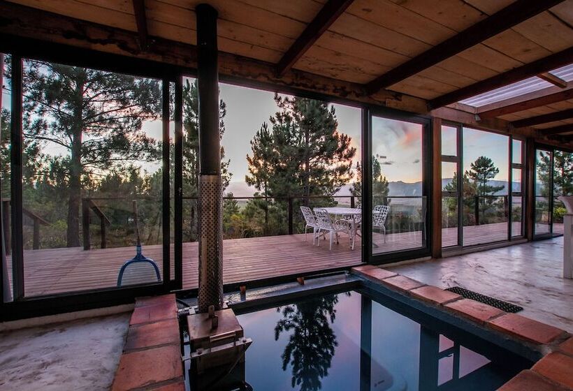 בית מלון כפרי Avani Lodge Private Nature Reserve