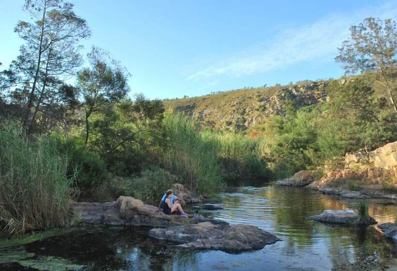 בית מלון כפרי Avani Lodge Private Nature Reserve