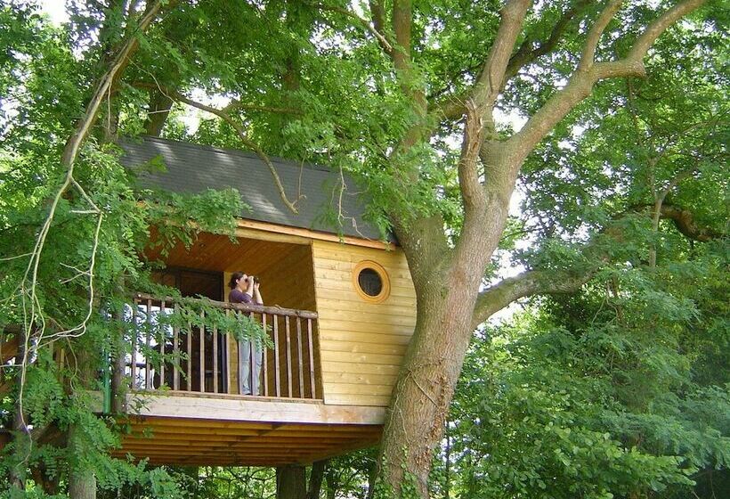 בית מלון כפרי La Cabane Aux Secrets