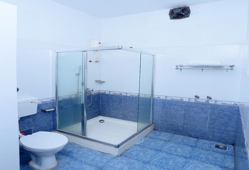 Отель Malar Homes By Oyo