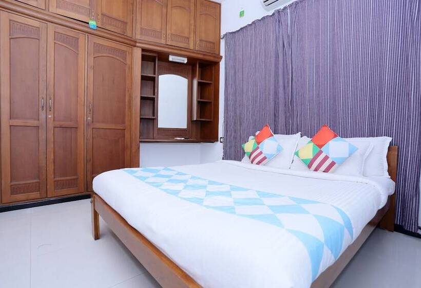 Отель Malar Homes By Oyo