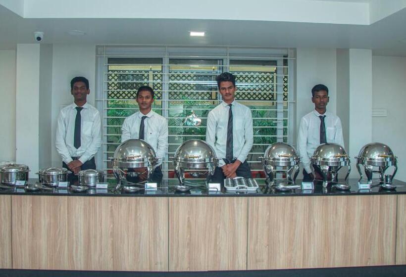 فندق Park Avenue Suites