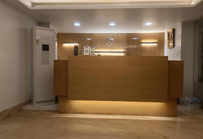 فندق Park Avenue Suites