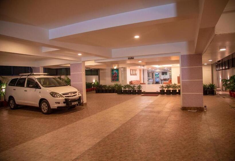 فندق Park Avenue Suites