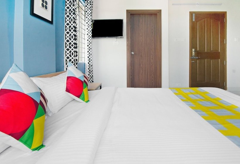 Отель Rajamandiram By Oyo Rooms