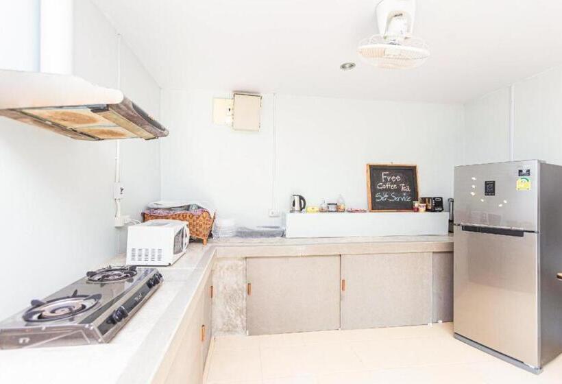 فندق Rawai Studios Resort By Oyo Rooms