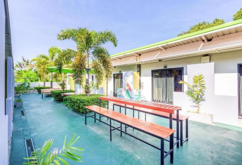 فندق Rawai Studios Resort By Oyo Rooms