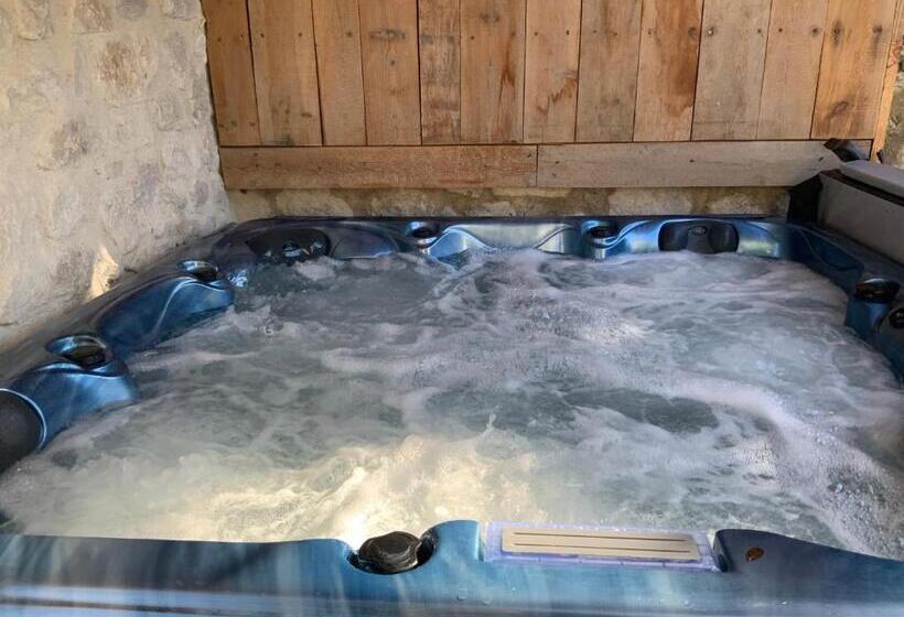 Mas Au Cœur De La Provence & Spa