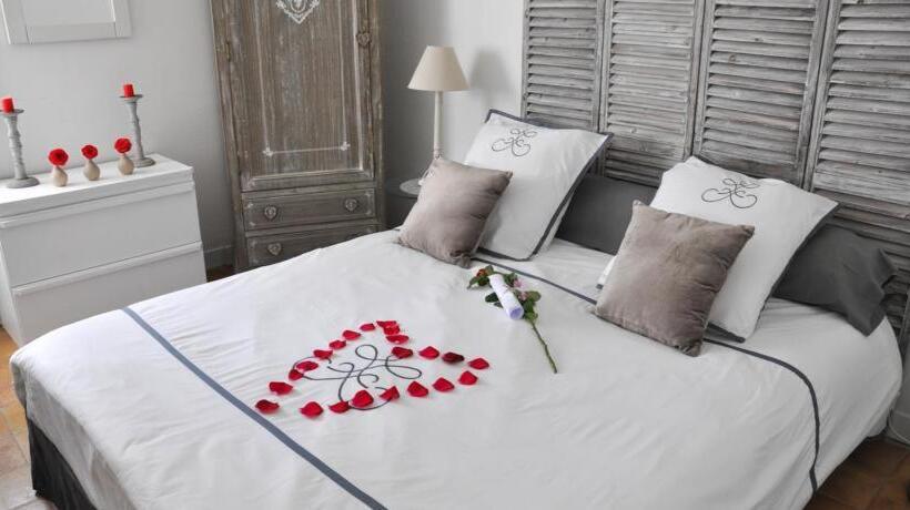 Mas Au Cœur De La Provence & Spa