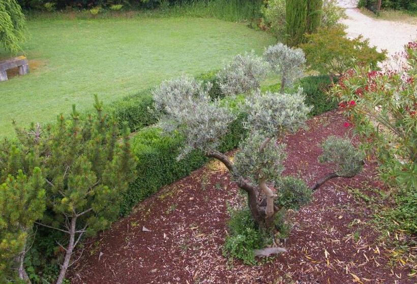 Mas Au Cœur De La Provence & Spa